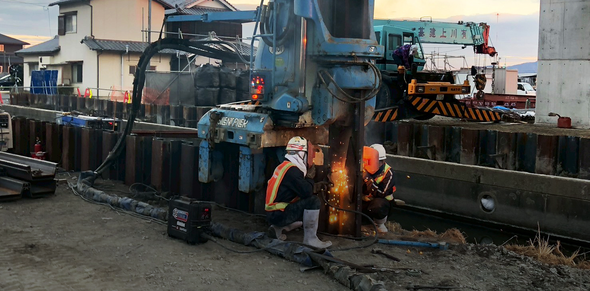 メインビジュアル背景2